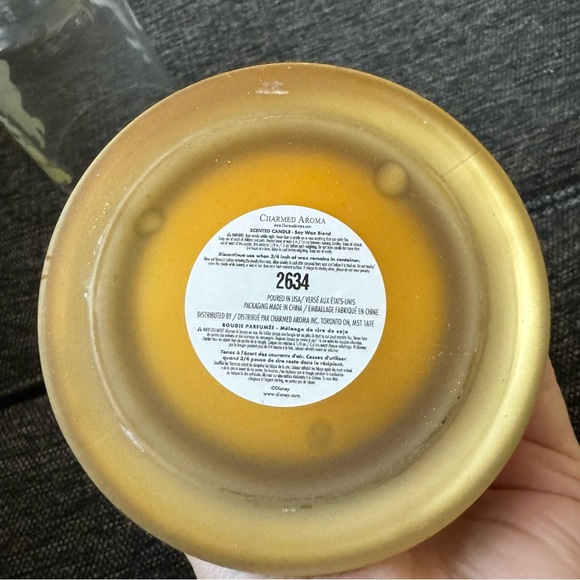 Charmed Aroma Beauty and the Beast Elegant Gold Candle with Red Rose 🌹 - Picture 5 of 6